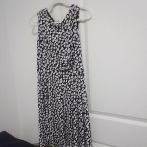 Ann Taylor Black and White  Hint Of Pink Abstract Dress